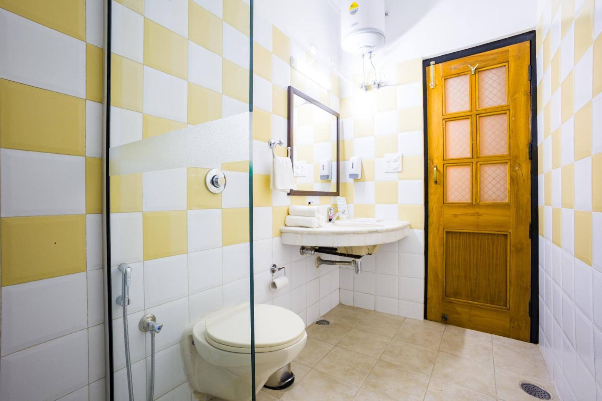 Alaya Stays Mehar Villa - 3 Bhk With Garden & Scenic Views Kasauli Eksteriør billede