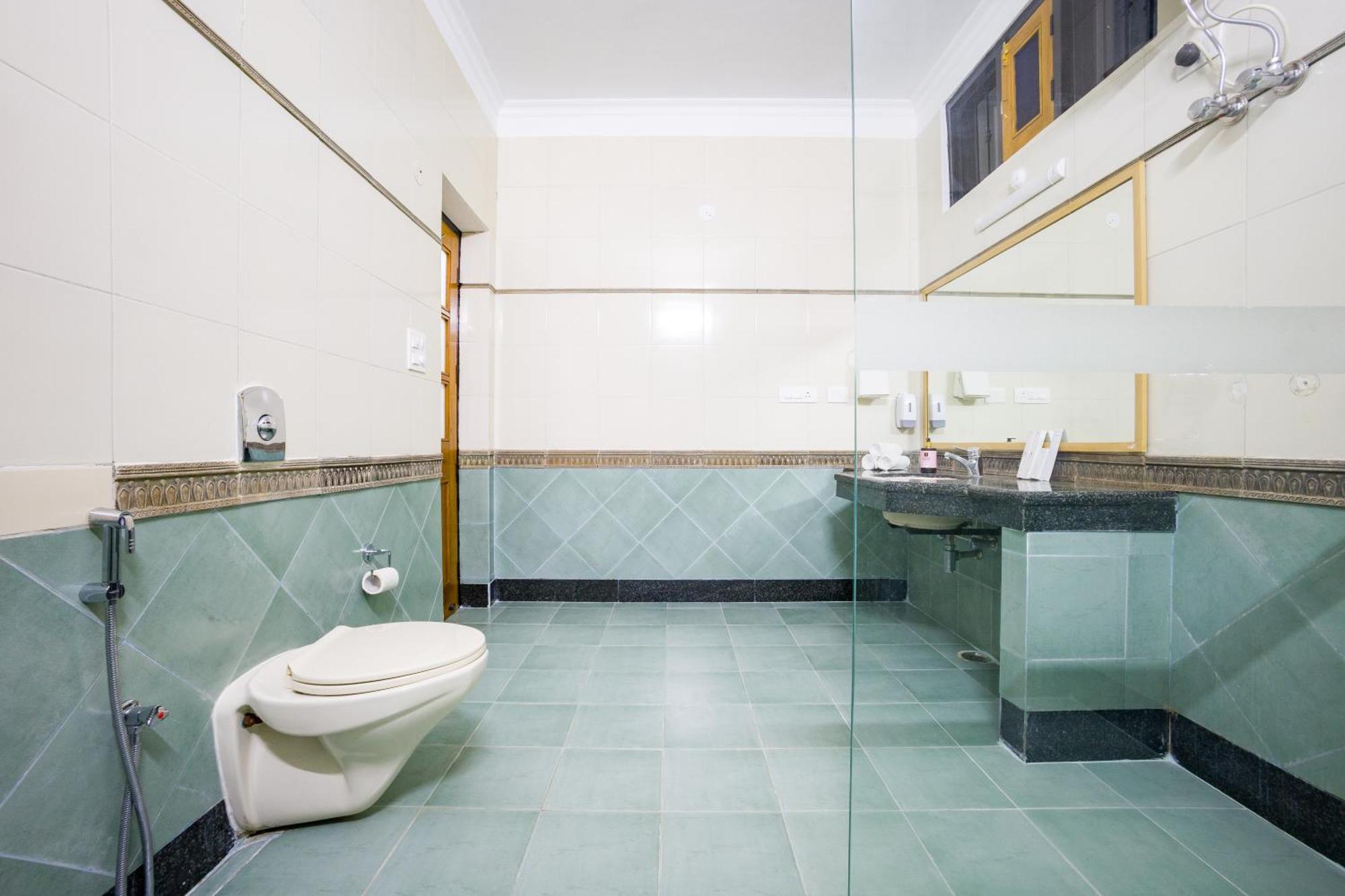Alaya Stays Mehar Villa - 3 Bhk With Garden & Scenic Views Kasauli Eksteriør billede