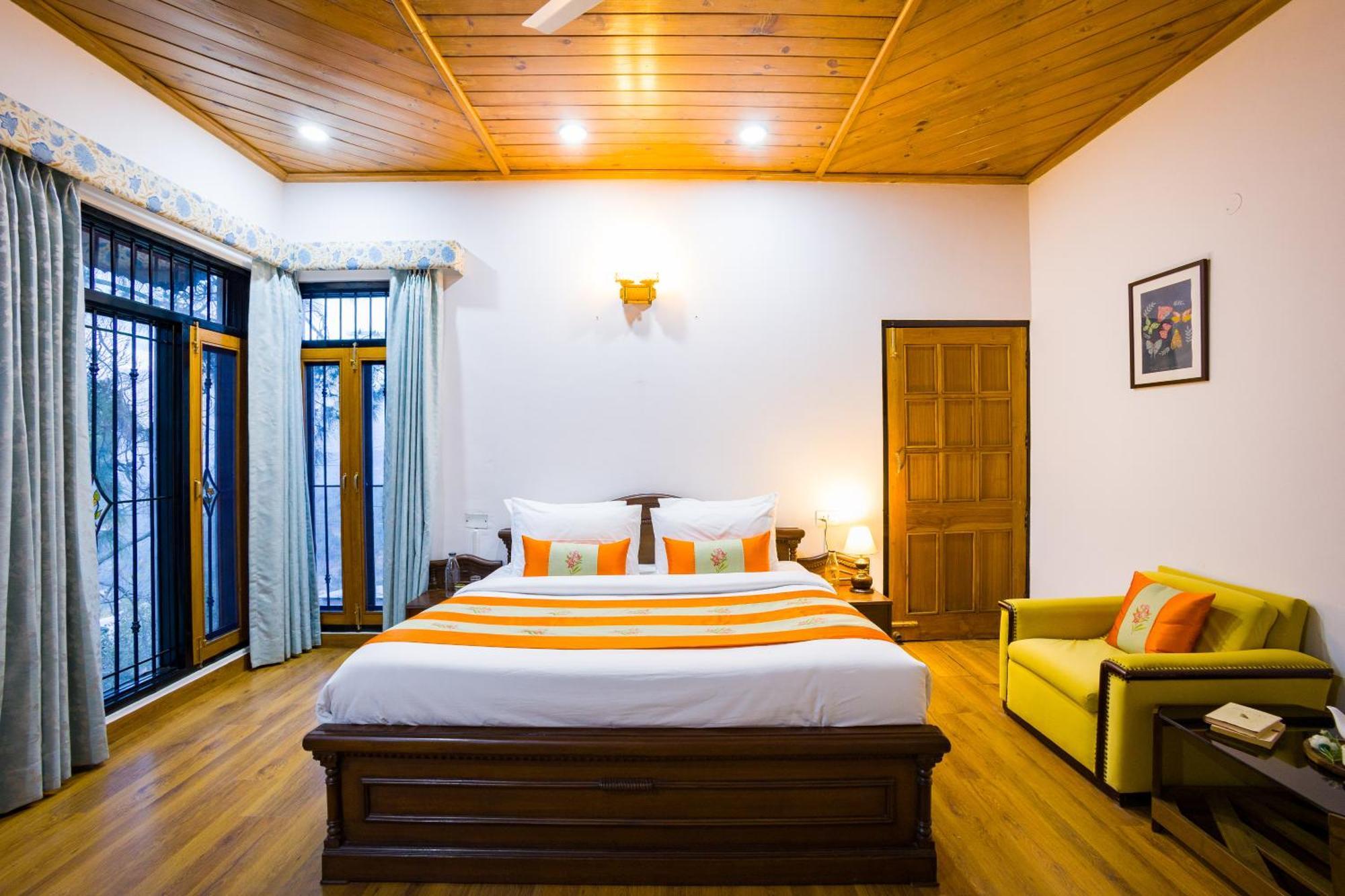 Alaya Stays Mehar Villa - 3 Bhk With Garden & Scenic Views Kasauli Eksteriør billede