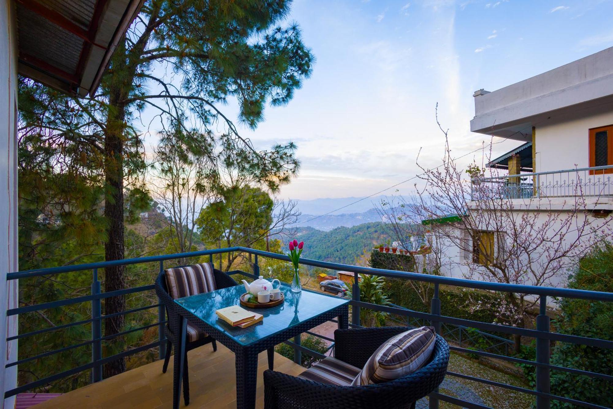 Alaya Stays Mehar Villa - 3 Bhk With Garden & Scenic Views Kasauli Eksteriør billede